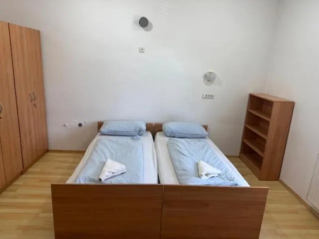 Glinska * 卢布尔雅那